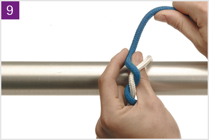 Surgeon’s Knot technique)