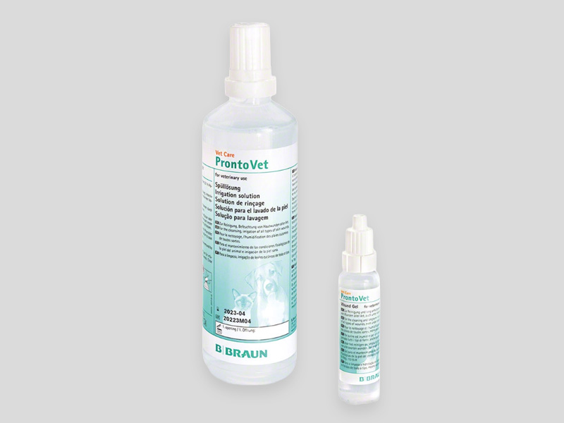 ProntoVet® antiseptic gel in two plastic bottles of different sizes with spray and nozzle applicators, shown against a white background.